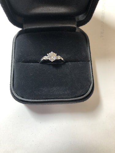 ダイヤモンドリング(指輪) pt900 1ct