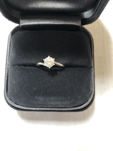 ダイヤモンドリング(指輪) pt900 0.7ct