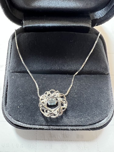 ダイヤモンドペンダント pt900