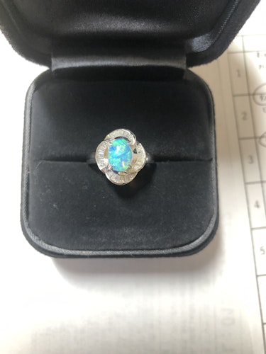 オパールリング(指輪) pt900 1ct