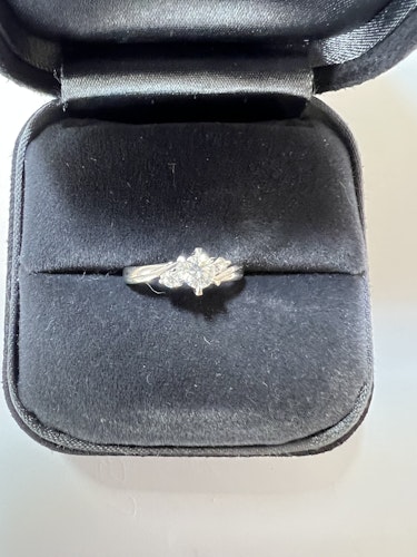 ダイヤモンドリング(指輪) pt900 0.3ct