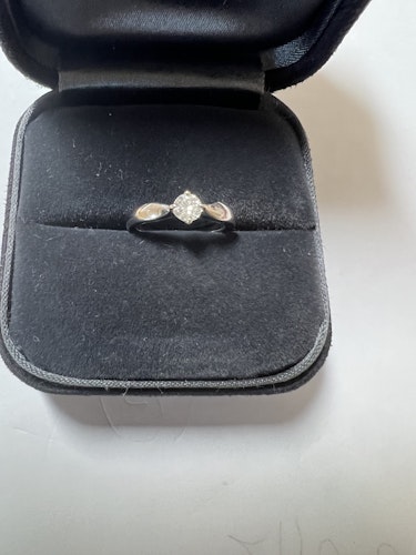 ダイヤモンドリング(指輪) pt900 0.3ct