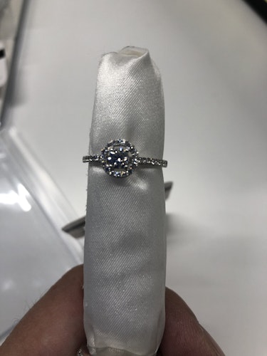 ダイヤモンドリング(指輪) pt900 1ct