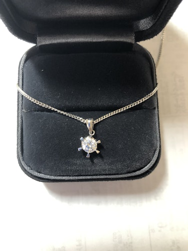 ダイヤモンドネックレス pt900 0.5ct