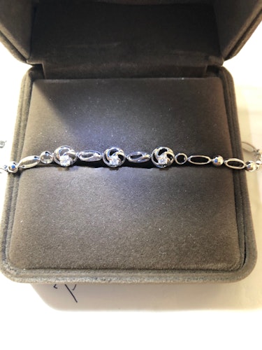 ダイヤモンドブレスレット k18