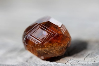 ガーネットを高く売る方法とは?買取価格や価値基準は?