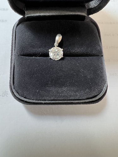 ダイヤモンドペンダント pt900 0.7ct