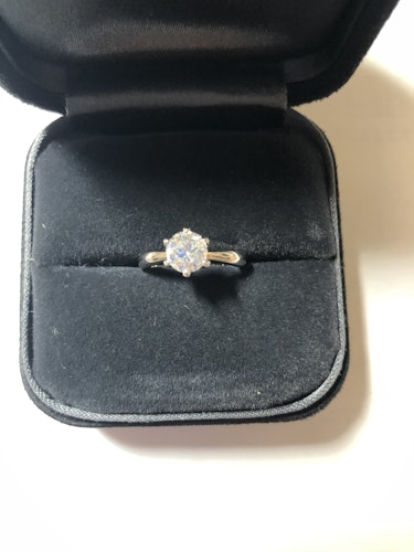 ダイヤモンドリング(指輪) pt900 0.7ct