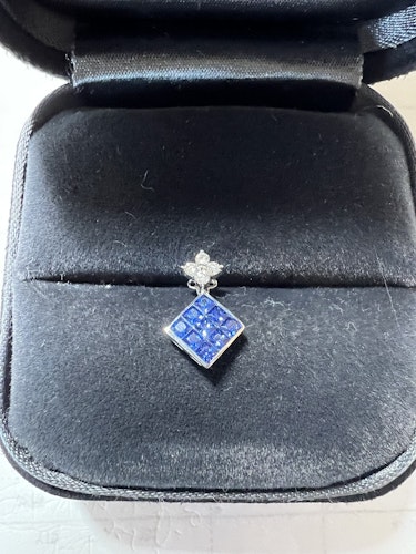 サファイアペンダント pt900