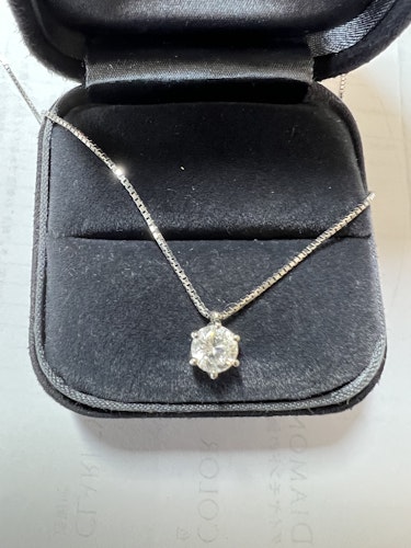 ダイヤモンドネックレス pt900 0.7ct