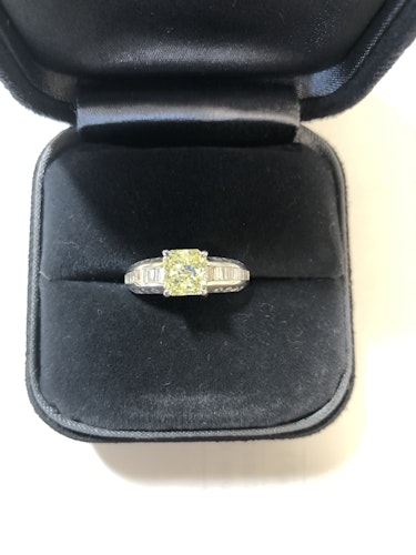 ダイヤモンドリング(指輪) pt900 1ct