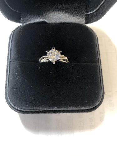 ダイヤモンドリング(指輪) pt900 1ct