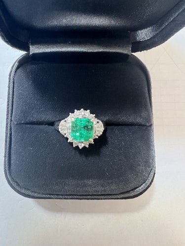 エメラルドリング(指輪) pt900