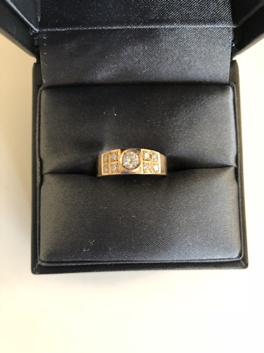 ダイヤモンドリング(指輪)