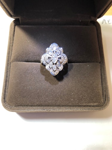 ダイヤモンドリング(指輪) k18 トータル 3ct