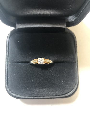 ダイヤモンドリング(指輪) 18k 0.3ct