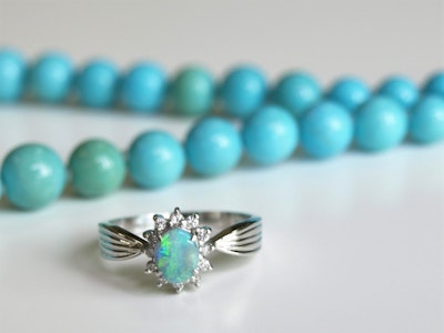 ターコイズを高く売る方法とは?買取価格や価値基準は?