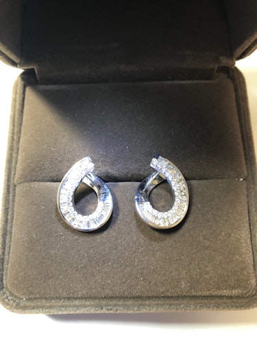 ダイヤモンドイヤリング/ピアス k18