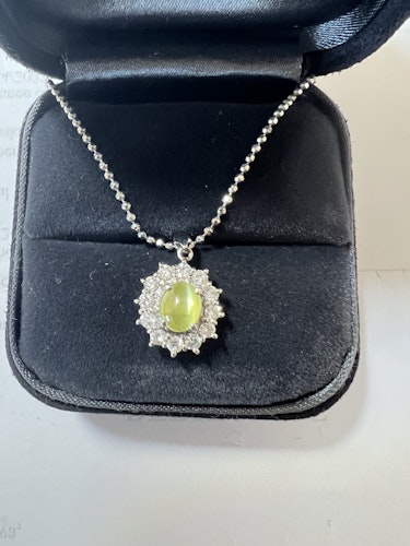 クリソベリルペンダント pt900