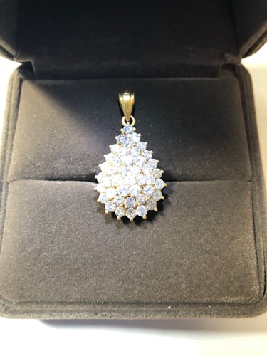 ダイヤモンドペンダント k18 トータル 3ct