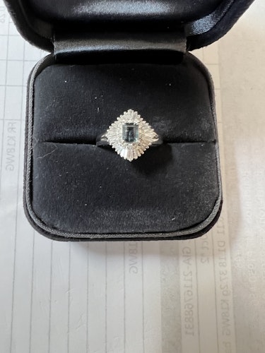 サファイアリング(指輪) pt900