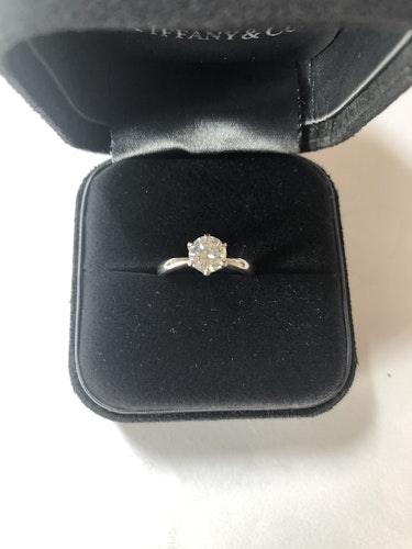 ダイヤモンドリング(指輪)  0.7ct