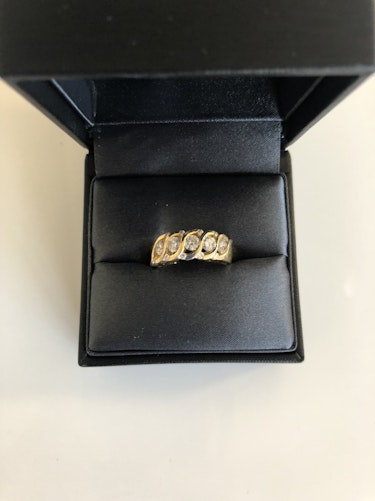 ダイヤモンドリング(指輪)