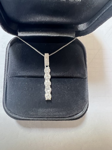 ダイヤモンドネックレス pt900