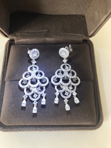 ダイヤモンドイヤリング/ピアス k18 WG 6ct