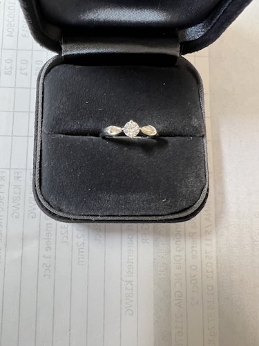 ダイヤモンドリング(指輪) pt900 0.3ct