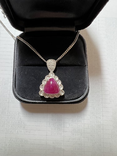 ルビーペンダント pt900