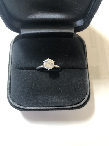 ダイヤモンドリング(指輪)