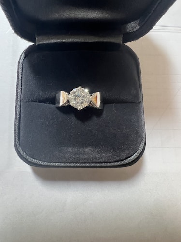 ダイヤモンドリング(指輪) pt900 1ct