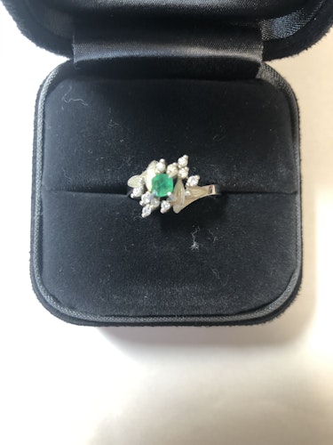 エメラルドリング(指輪) pt900