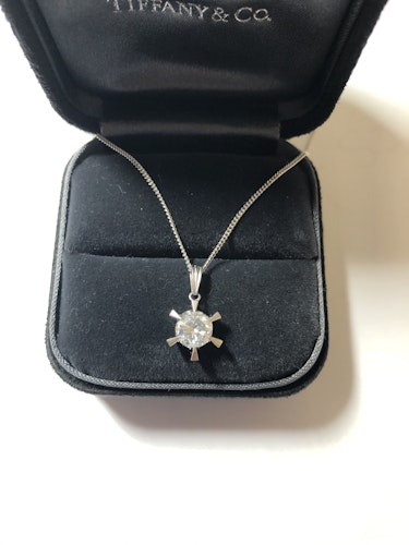 ダイヤモンドネックレス pt900 1ct