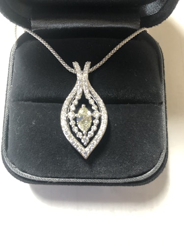 ダイヤモンドペンダント pt900 4ct