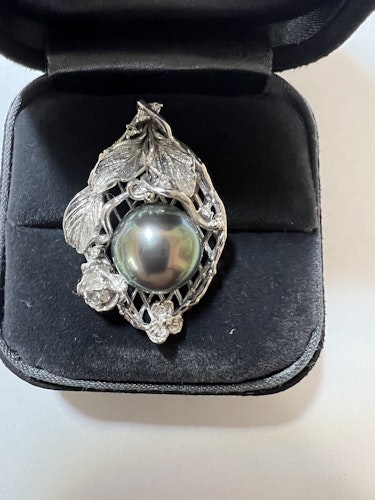 真珠ブローチ pt900