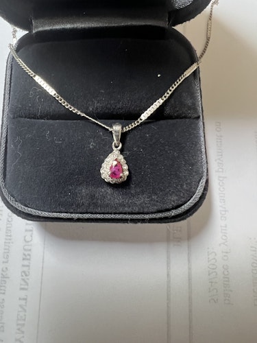 ルビーペンダント pt900