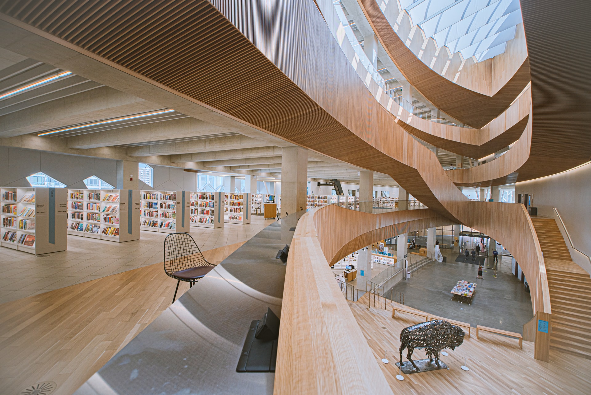 近代的な図書館