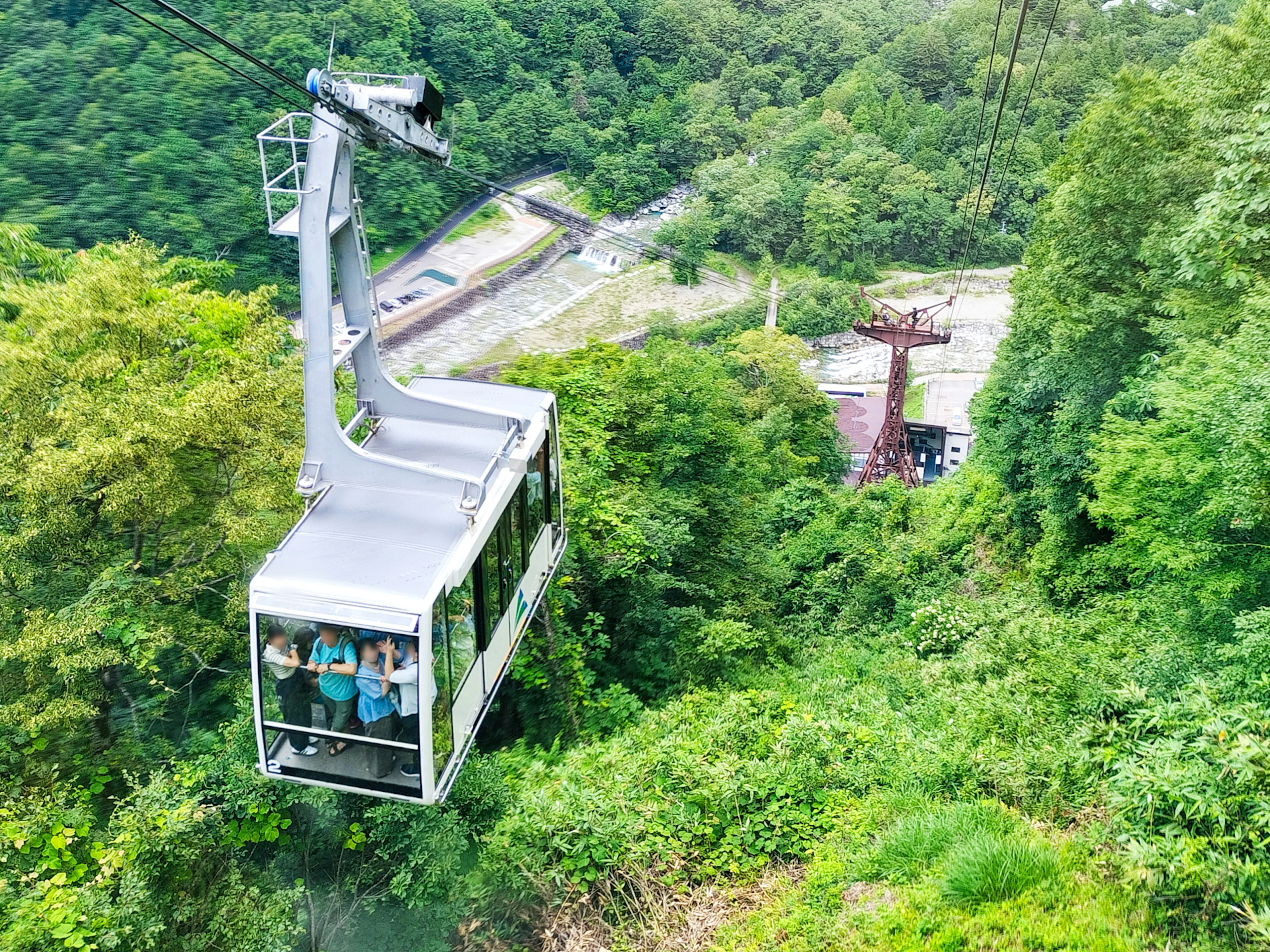涼やかな風と名湯に癒やされる避暑地の宿特集