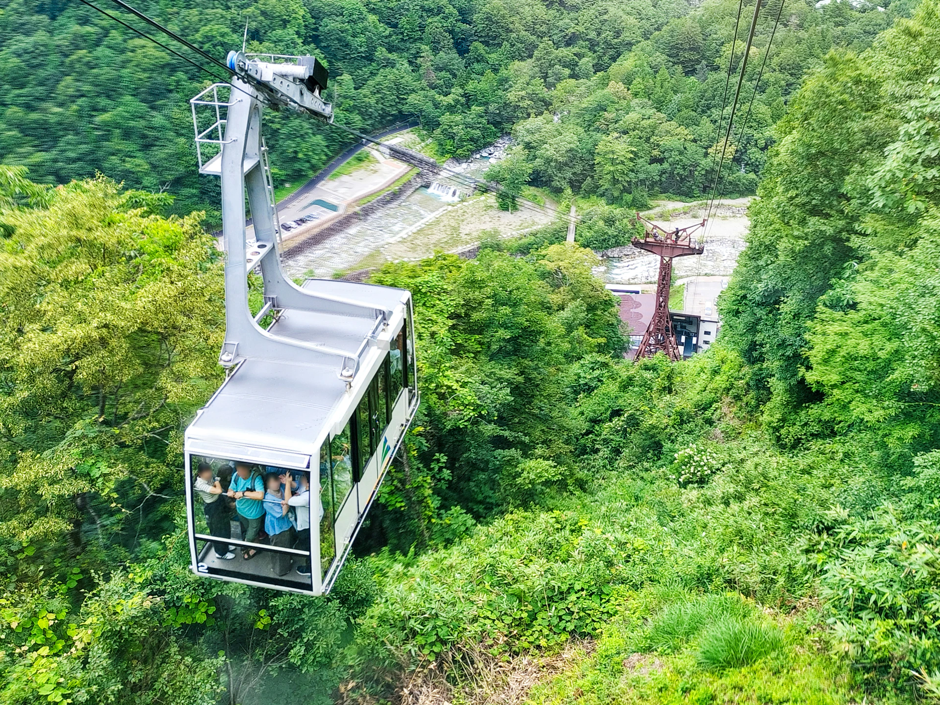 涼やかな風と名湯に癒やされる避暑地の宿特集