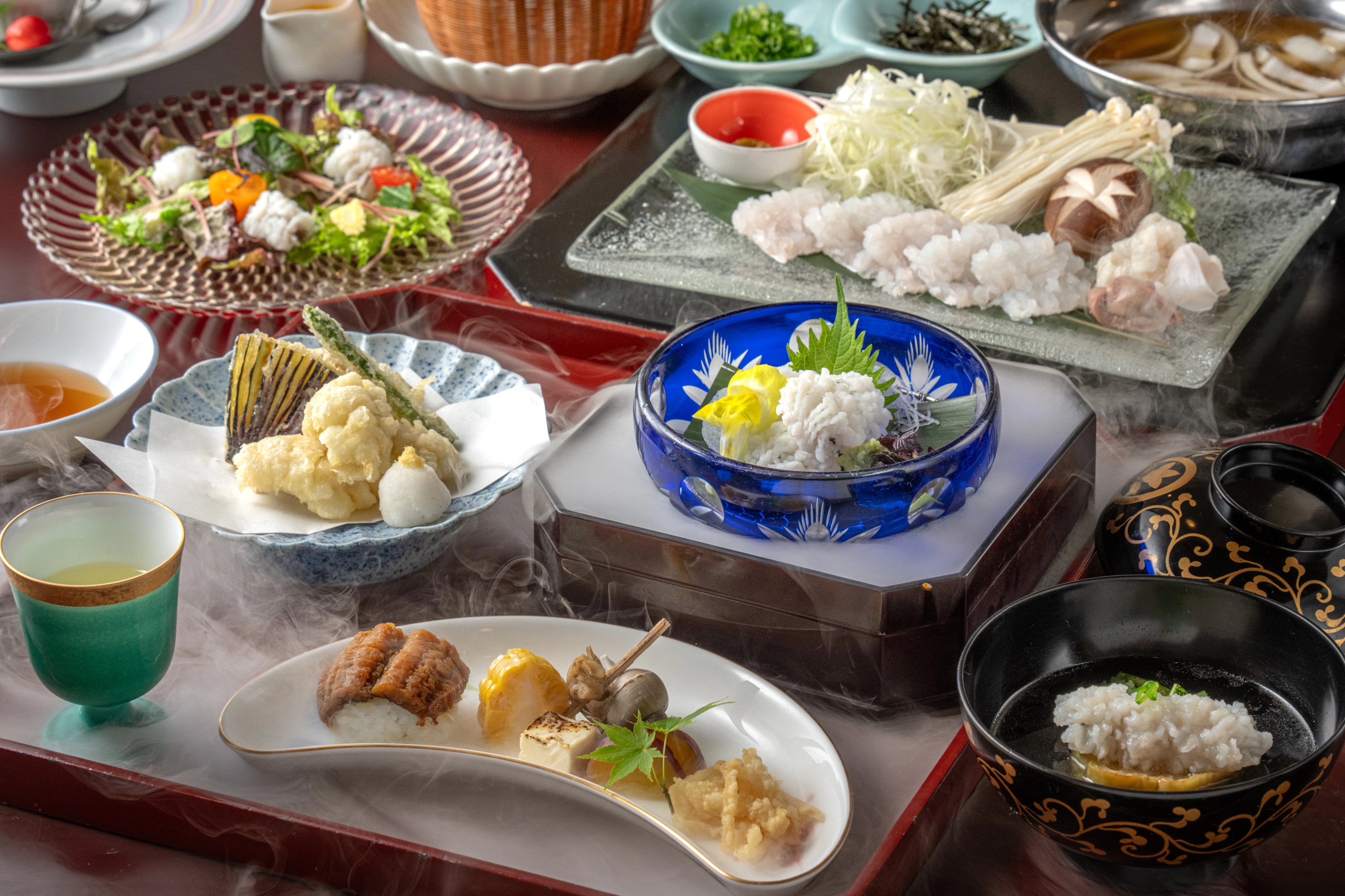 湖畔の宿 森本