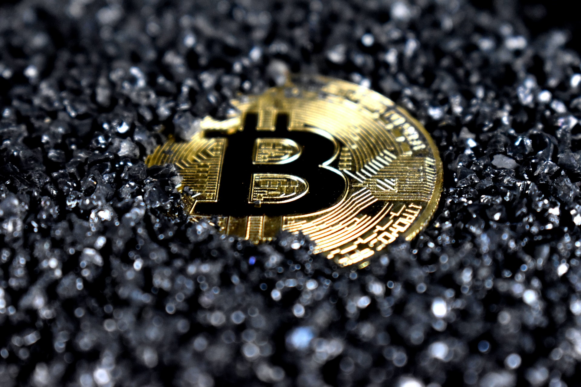Bitcoin Weekly Review: 370万円のサポート割れで年初来安値へ下落か、今週も弱い展開目立つ