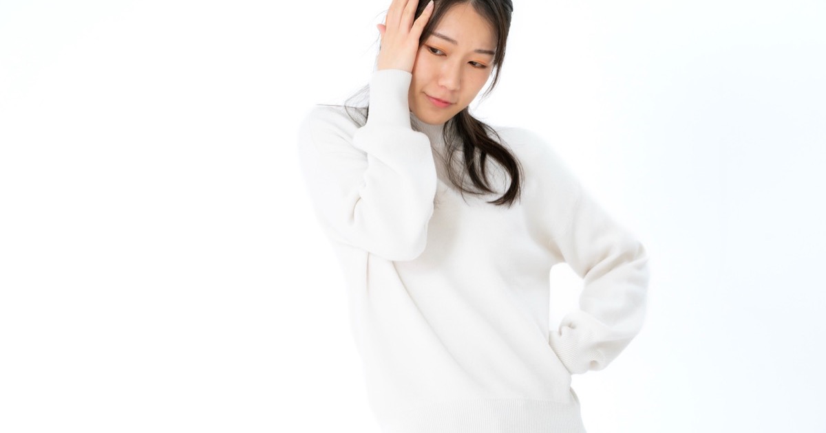 更年期に女性が抜け毛や薄毛に悩む理由と原因