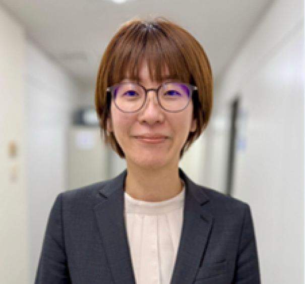河鴻巣店 店長　亀山 絵里奈 さん