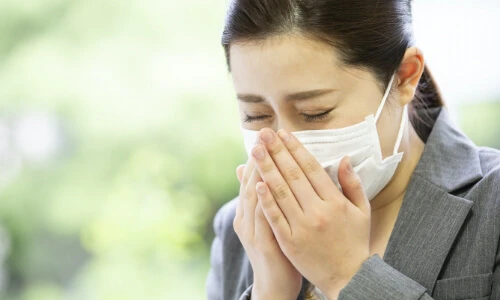 咳・痰が出るイメージ