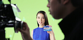 難しい演技に納得するまでトライする武井さん