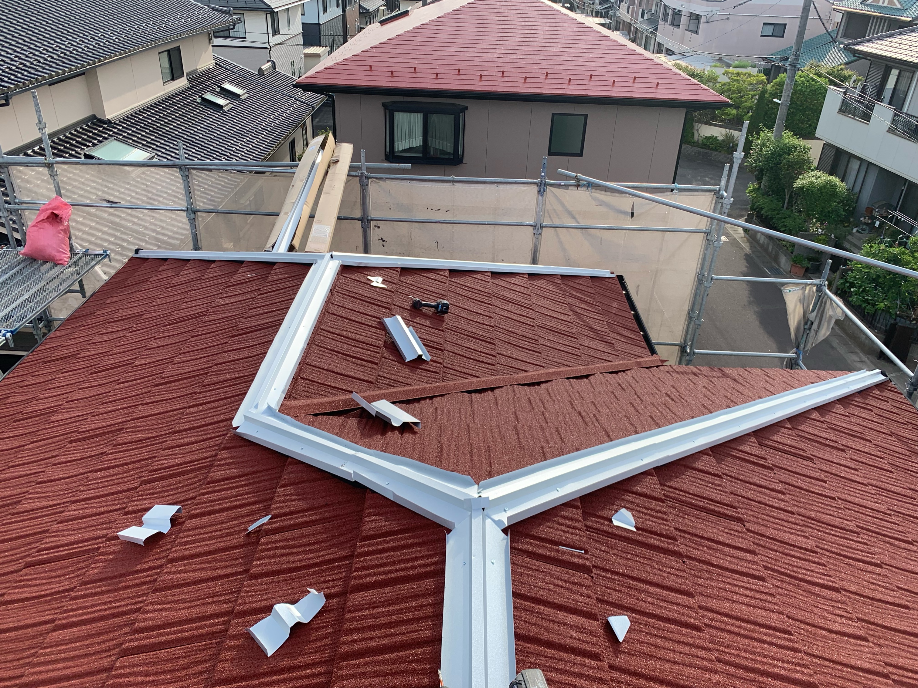 棟板金の取り付け After