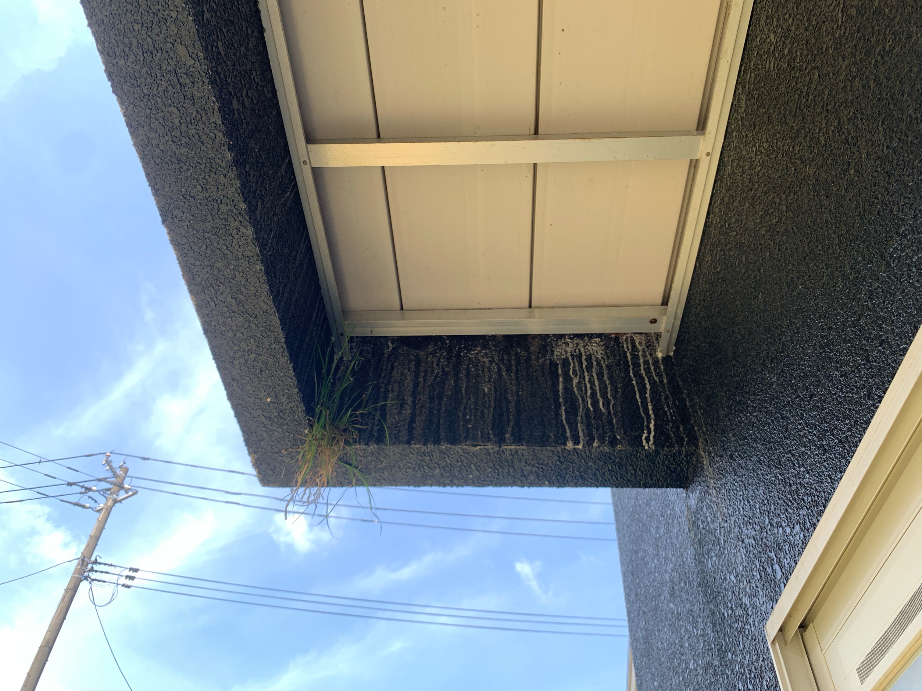 ベランダ本体を設置 Before