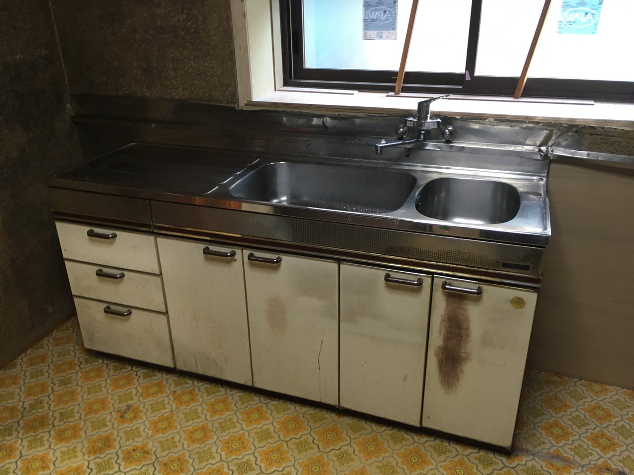 キッチン交換工事 Before